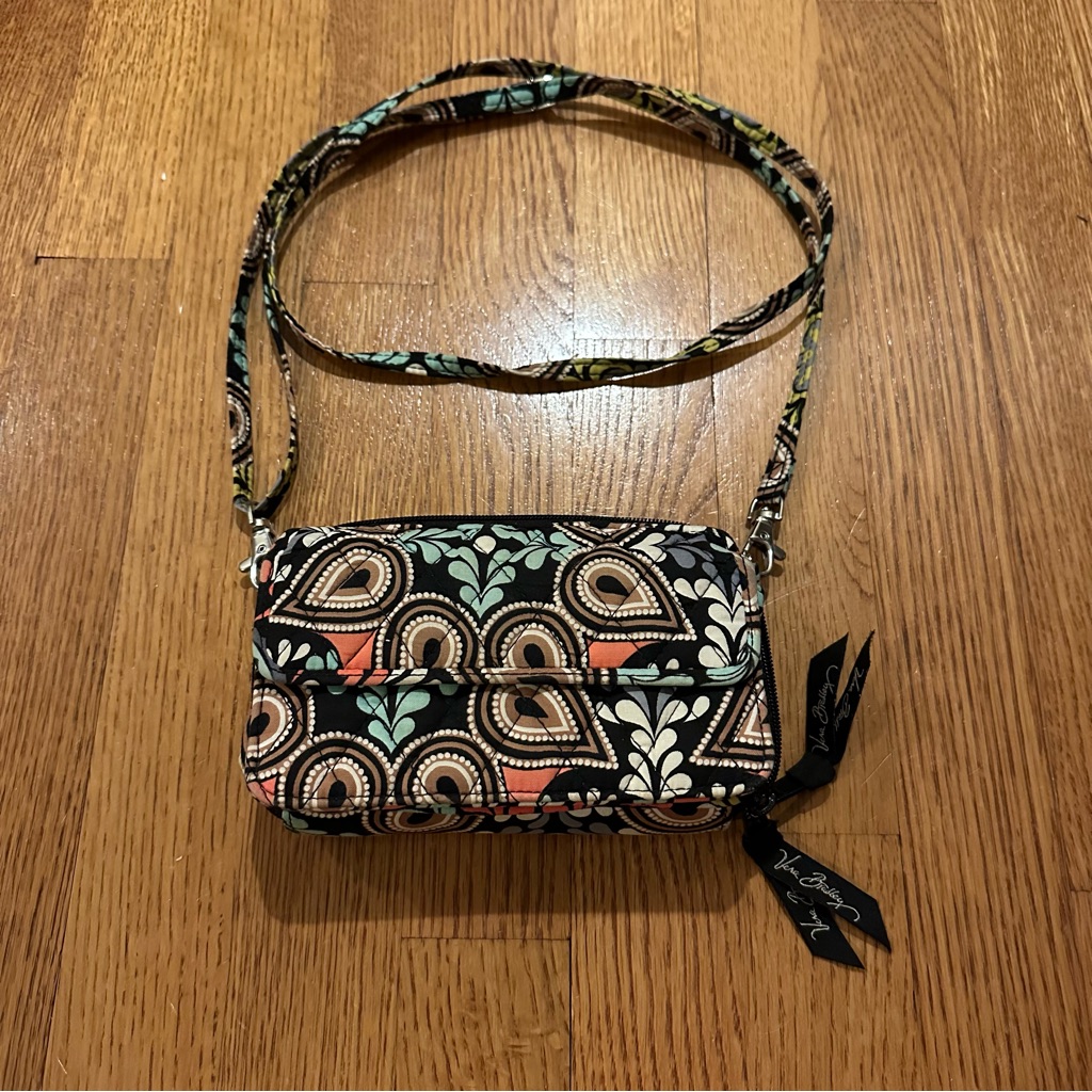 Vera Bradley Sierra Fabric Print All In One Crossbody Purse Bag Wallet Like New